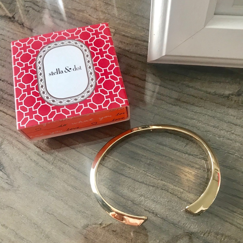 Stella&Dot Cuff Bracelete